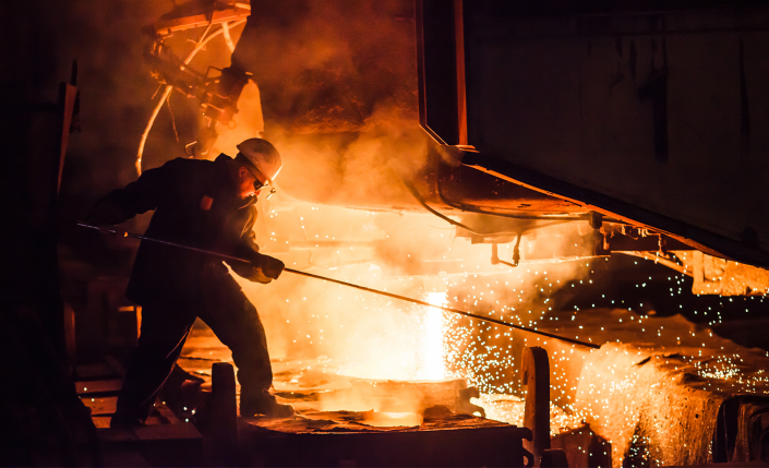 steelproduction_shutterstock_Norenko%20Andrey.png